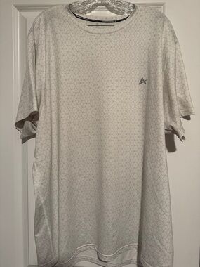 Arctic Cool White Geo Athletic Tee Men’s